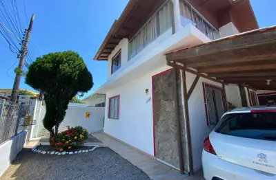 Casa à venda, no bairro picadas do sul, são josé-sc, com 5 quartos, sendo 3 suítes, com 1 vaga