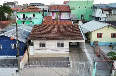 Casa à venda, no bairro forquilhas, são josé-sc, com 3 quartos, sendo 1 suíte, com 2 vagas