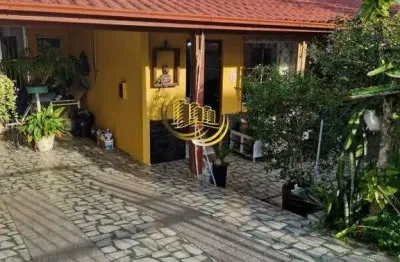 Casa à venda, no bairro barreiros, são josé-sc, com 3 quartos, sendo , com 2 vagas
