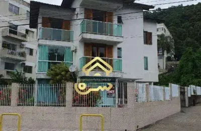 Casa à venda, no bairro ponta de baixo, são josé-sc, com 6 quartos, sendo 2 suítes, com 2 vagas