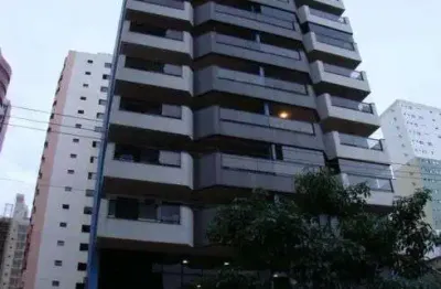 Apartamento 3 quartos com 132m², sol da manhã e próximo ao mar em itapuã!