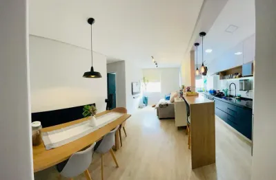 Apartamento 2 quartos com elevador, vaga coberta e 59m² em coqueiral!