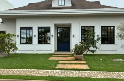 Casa Neoclássica |425m2 |4 Quartos |6 Vagas |SUPREMO ITÁLIA