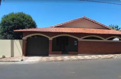 Casa para venda em brotas, bela vista, 4 dormitórios, 1 suíte, 2 banheiros, 3 vagas