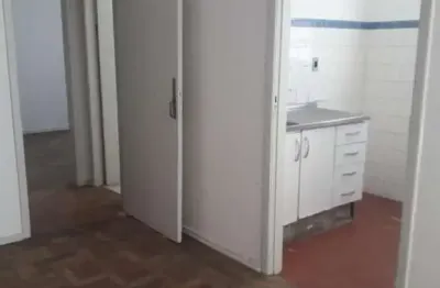 Apartamento com 2 quartos à venda no Centro Histórico, Porto Alegre , 57 m2 por R$ 265.000