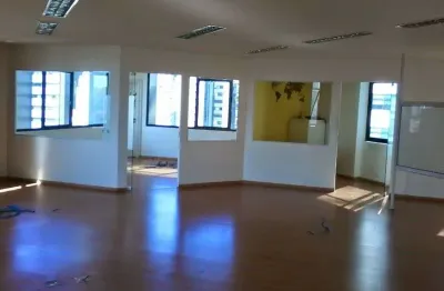Escritório para aluguel e venda tem 139 metros quadrados em cidade monções - são paulo - sp