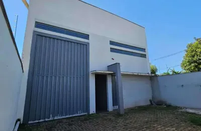 Barracão / galpão / depósito com 1 sala para alugar na rua serra dos pirineus, bandeirantes, londrina, 250 m2 por r$ 3.800