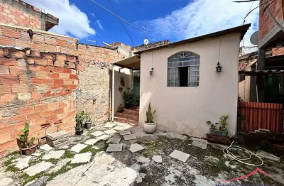 Casa com 2 quartos à venda na b, 226, campo alto, contagem por r$ 200.000