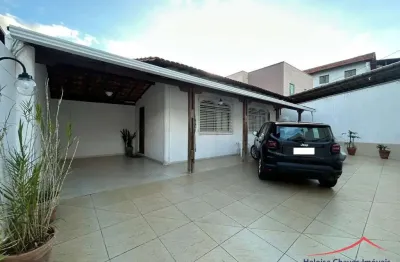 Casa com 3 quartos à venda na rua zurick, 70, santa cruz industrial, contagem por r$ 1.199.900