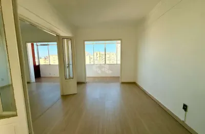 Apartamento com 2 quartos à venda na Rua Garibaldi, 989, Bom Fim, Porto Alegre por R$ 559.000
