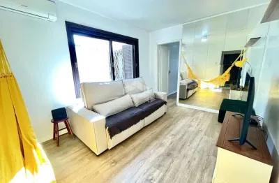 Apartamento com 3 quartos à venda na Rua Felipe Camarão, 700, Rio Branco, Porto Alegre por R$ 538.000