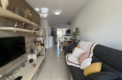 Casa em condomínio fechado com 2 quartos à venda na Rua Embira, 170, Hípica, Porto Alegre por R$ 285.000