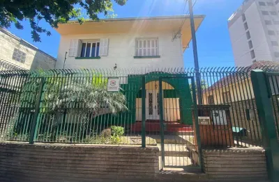 Casa com 4 quartos para alugar no Centro, Caxias do Sul 