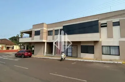 Sala comercial com box de garagem à venda, no centro de carazinho