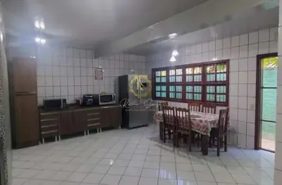 Casa à venda no centro de nova santa rita com churrasqueira interna