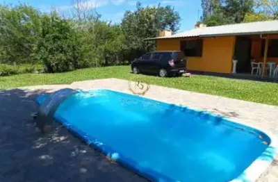 Casa com 3 quartos para alugar na Rua Manoel Prates, 102, Centro, Nova Santa Rita