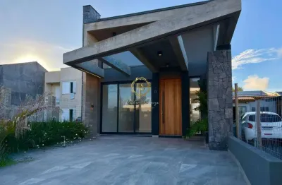 Sobrado Moderno - 03 dormitórios com 1 suíte - Poucos passos do Mar