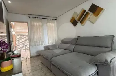 Casa com 2 quartos à venda na Hermógenes Bisquolo, Jardim Pacaembu, Jundiaí