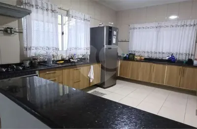 Condomínio com 3 quartos à venda em condomínio chacur - sp