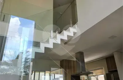 Casa  à venda com 3 quartos, sendo 1 suíte,  no condomínio parque real, indaiatuba - sp