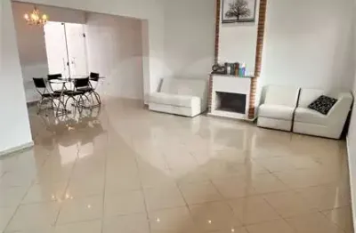 Casa à venda ou para alugar com 3 quartos, sendo 3 suítes,  em jardim do lago, jundiaí - sp