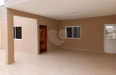 Casa à venda com 3 quartos, sendo 1 suíte,  em Bela Vista, Jundiaí, SP