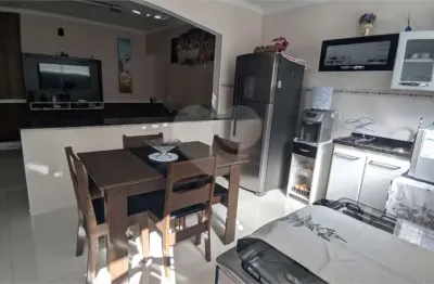 Casa à venda com 3 quartos, sendo 1 suíte,  em Jardim Pacaembu, Jundiaí, SP