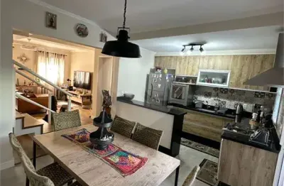 Casa  à venda com 3 quartos, sendo 1 suíte,  no condomínio Giorno de Solle 2, Jundiaí - SP