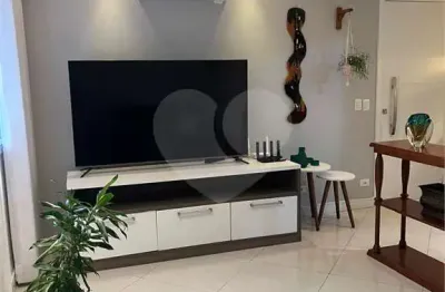 Casa  à venda com 3 quartos, sendo 1 suíte,  no condomínio Bella Colônia I, Jundiaí - SP