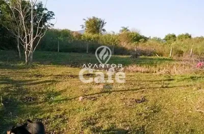 Terreno à venda na Rua Três (Vl Maringá), 9, Diácono João Luiz Pozzobon, Santa Maria