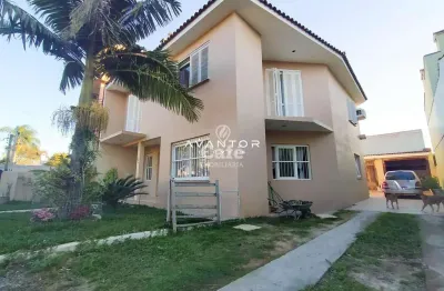 Casa, 4 dormitórios, 1 suíte, 3 banheiros, 2 vagas, pátio, salão de festas, chur