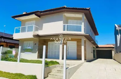 Casa, 4 dormitórios, 3 suítes, 6 banheiros, 2 vagas, sacada, churrasqueira, páti