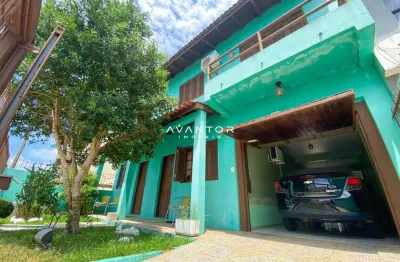 Excelente casa duplex localizado em área nobre do bairro camobi