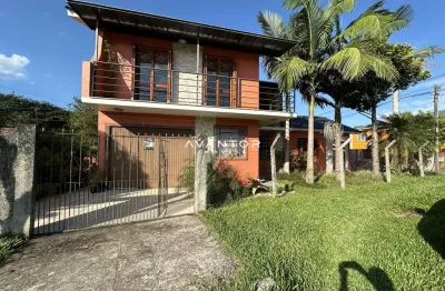Ampla casa 3 dormitórios 2 vagas garagem pátio para possivel piscina