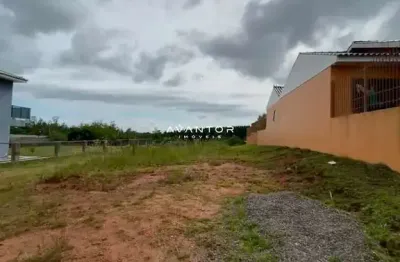 Terreno excepcional de 1995m² na deslumbrante boca do monte