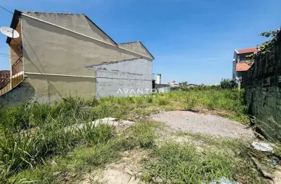 Terreno à venda na Rua Vinte e Quatro de Fevereiro, 285, Nossa Senhora de Lourdes, Santa Maria