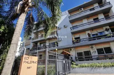 Apartamento de 2 dormitórios, com garagem, no centro