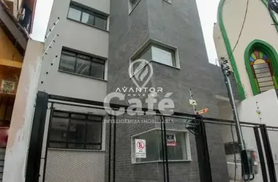 Prédio inteiro a venda/locação, com 4 salas comerciais.