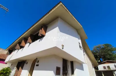 Casa/terreno localizada em ótimo bairro de santa maria/rs.