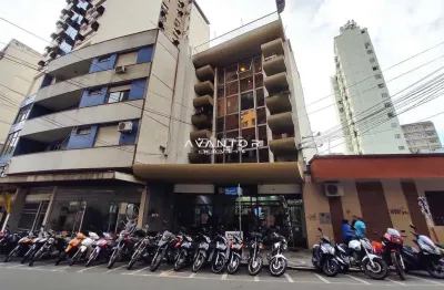 Sala comercial para locação com 168,72 m² , 2 banheiros