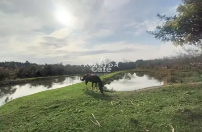 Chácara, 3.5 hectares, 2 dormitórios, 2 banheiros, piscina, açude, zona rural