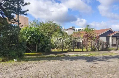 Terreno plano pronto para construir e tendo possibilidade de chegar a 24m de fre