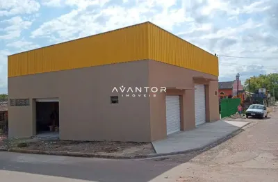 Pavilhão com 224 m², mezanino e banheiro, mais casa de 70 m² com 2 dormitórios e