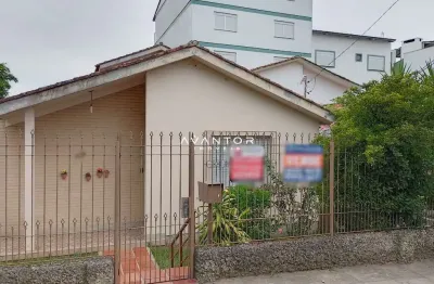 Casa no bairro patronato com 4 dormitórios, sala,  escritório, 3 banheiros, cozi