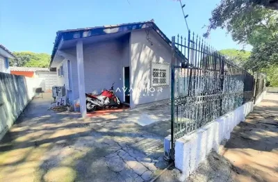 Casa, 3 dormitórios, 1 banheiro, 2 vagas, pátio, patronato