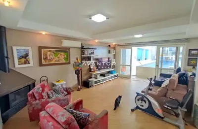 Bela casa toda reformada com peças amplas na região mais valorizada da cidade