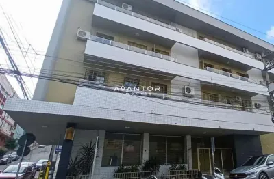 Loja comercial no centro de santa maria de 394 m² com sala e (5) banheiros.