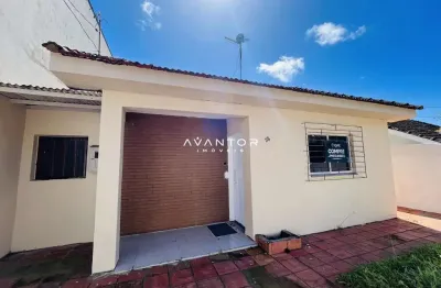 Casa, 2 dormitórios, 1 banheiro, reformada, pátio, lourdes