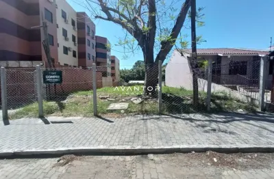 Terreno amplo de 330 m², em excelente localização pronto para construir.
