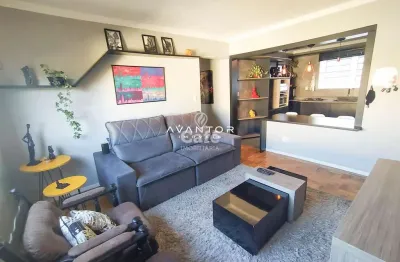 Apartamento, 3 dormitórios, 1 suíte, 2 banheiros, 1 vaga, lareira, semimobiliado